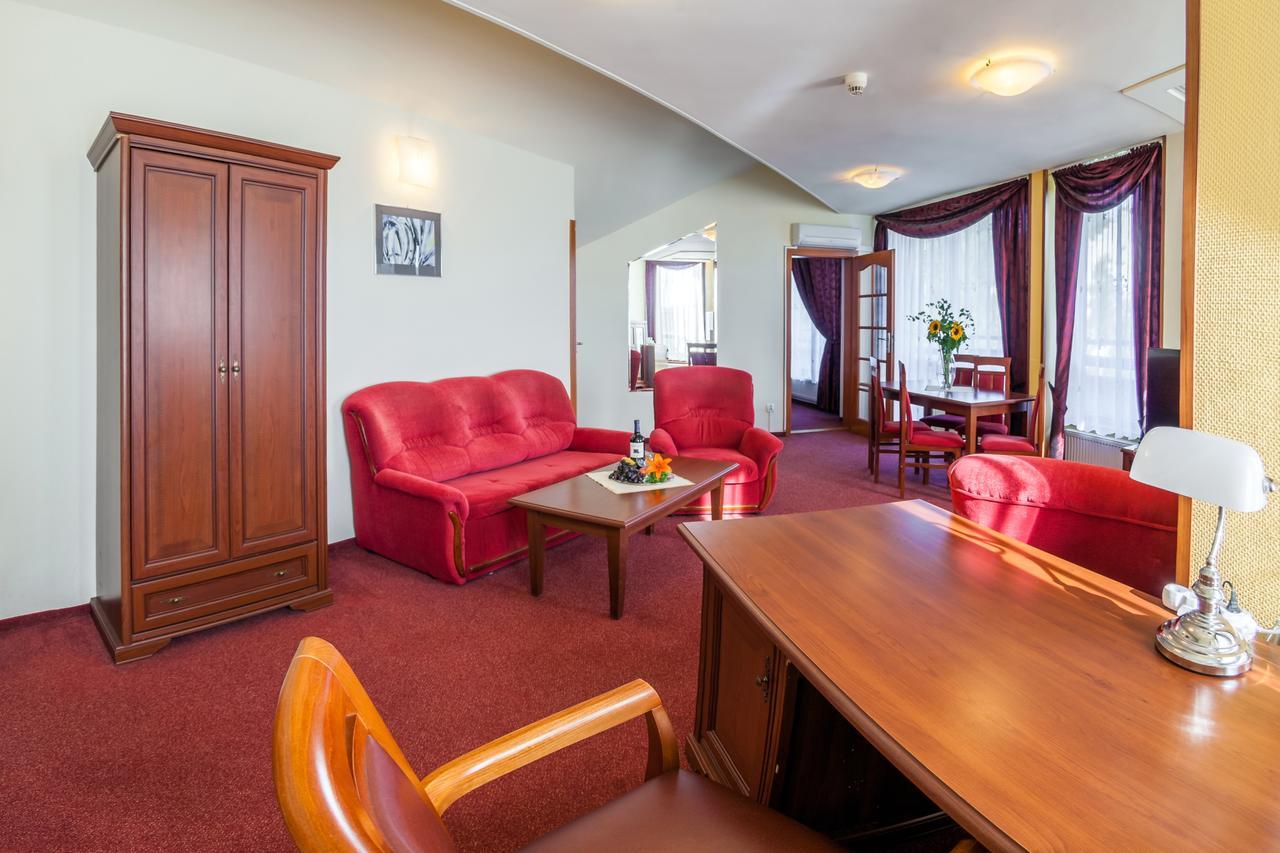 Hotel Jaskolka Устронь Экстерьер фото