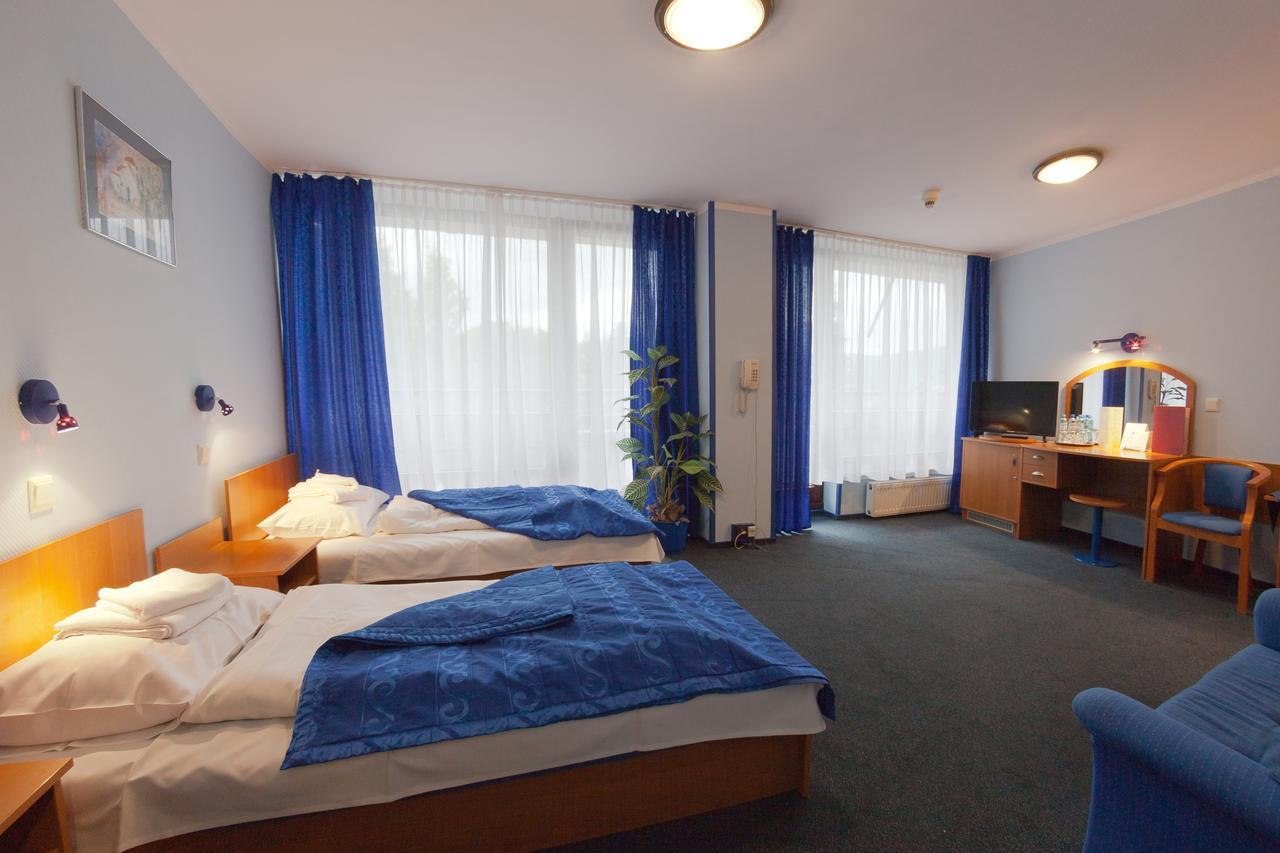 Hotel Jaskolka Устронь Экстерьер фото