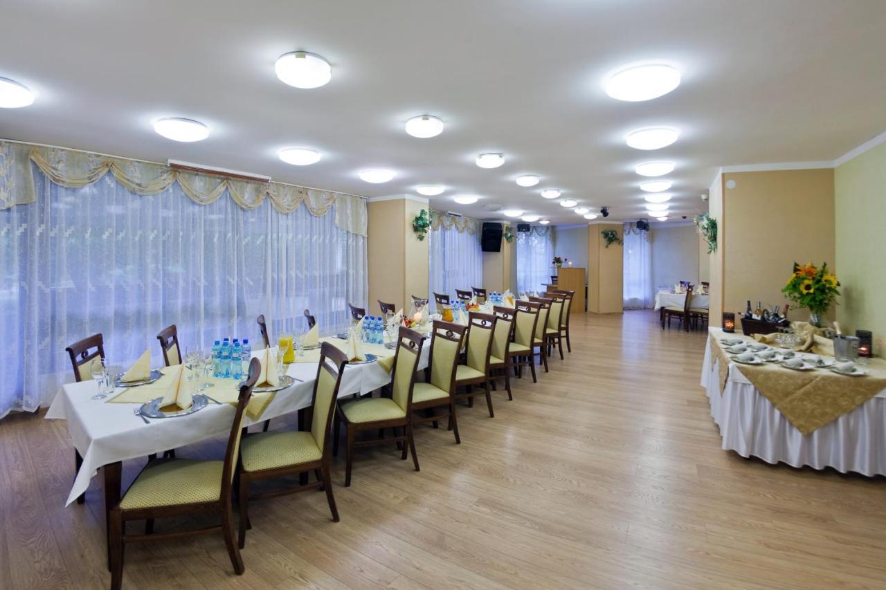 Hotel Jaskolka Устронь Экстерьер фото